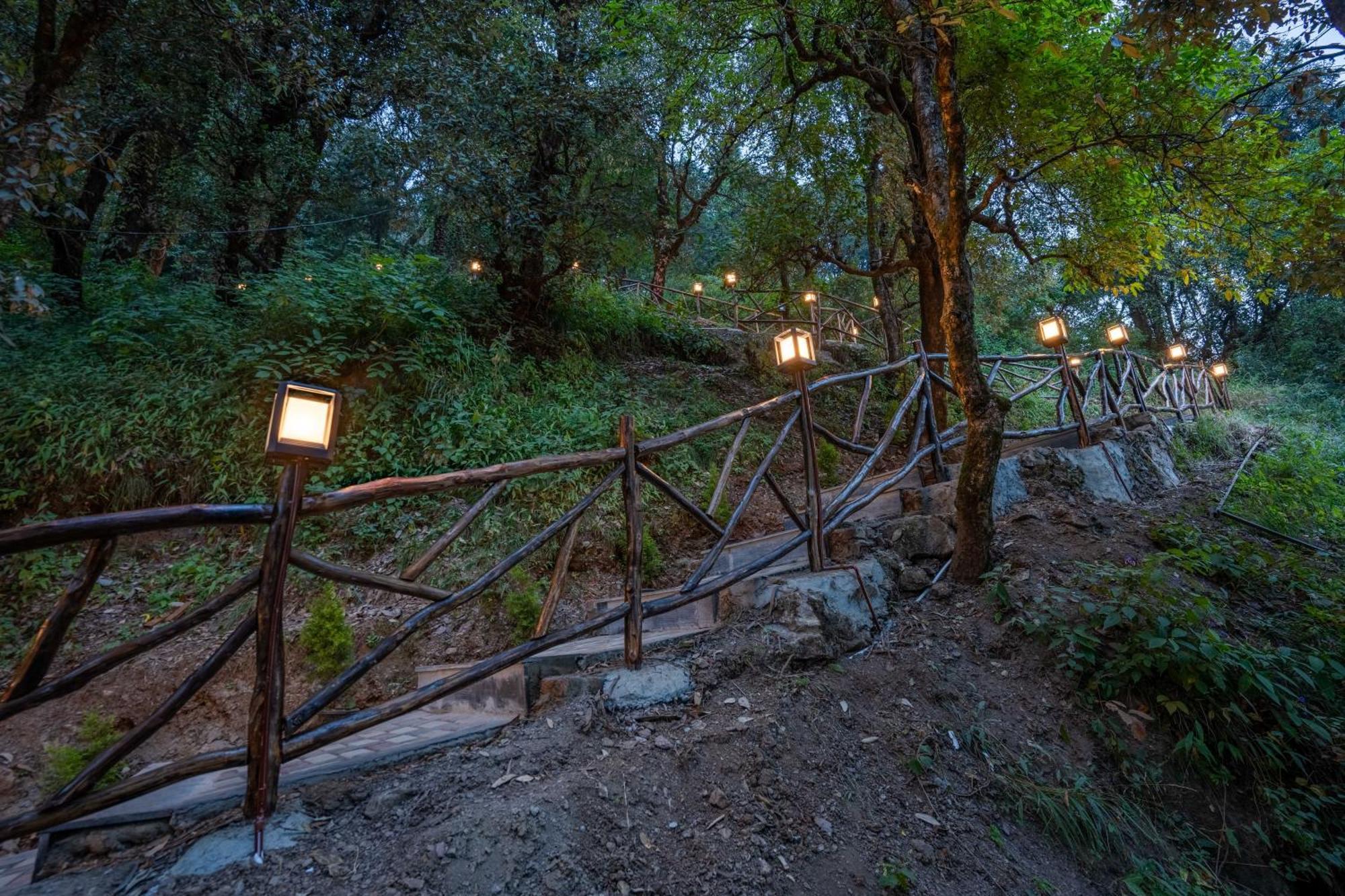 The Whispering Oaks Ξενοδοχείο Nainital Εξωτερικό φωτογραφία