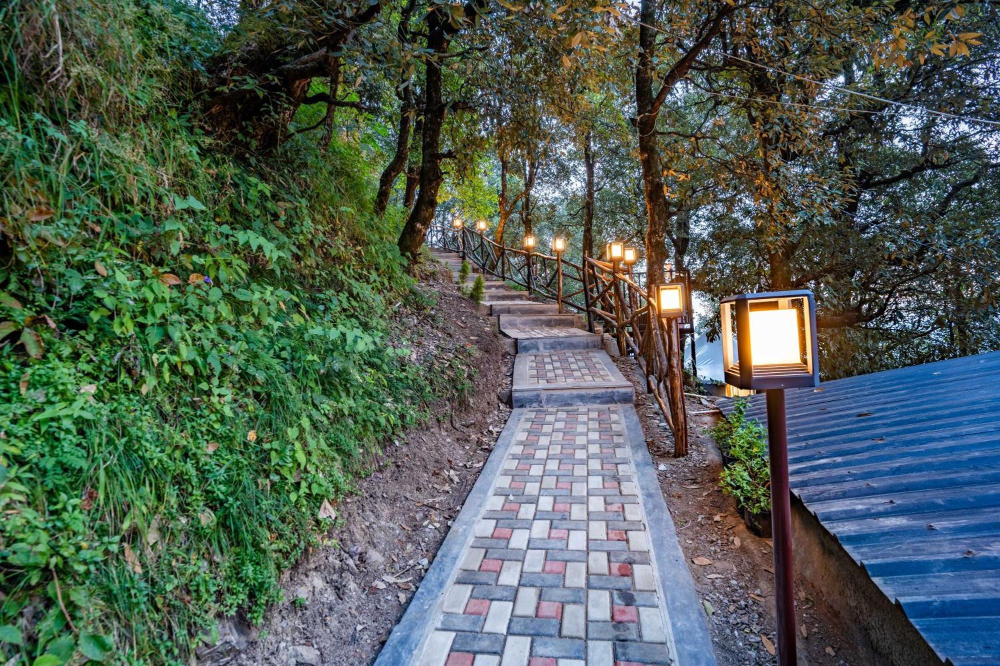 The Whispering Oaks Ξενοδοχείο Nainital Εξωτερικό φωτογραφία